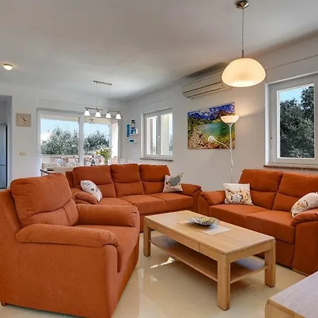 Veronika Holiday home Vinkuran