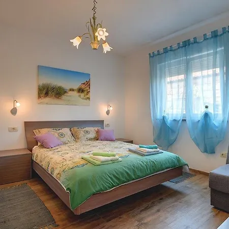 Holiday home Veronika Vinkuran